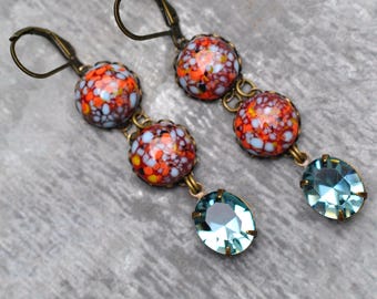 Kleurrijke glazen oorbellen, Denin blauwe Swarovski kristal strass oorbellen, rood oranje blauw gespikkelde glazen hangoorbellen, cadeau kunstenaar