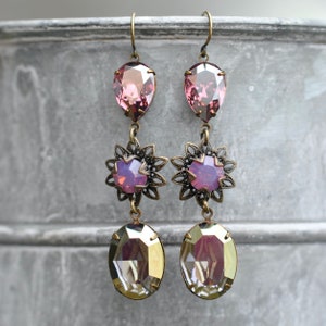 Purple Dangle earrings, Made with Swarovski, Crystal Earrings, Fiesta Earrings, Starlight, Vintage Earrings, Flower Earrings, Cyclamen Opal