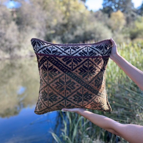 Handmade cushion | Rustic cushion | Wool cushions | Ethnic cushion cover | Rustic decoration | Ethnic decoration | Homedecor | Handmade