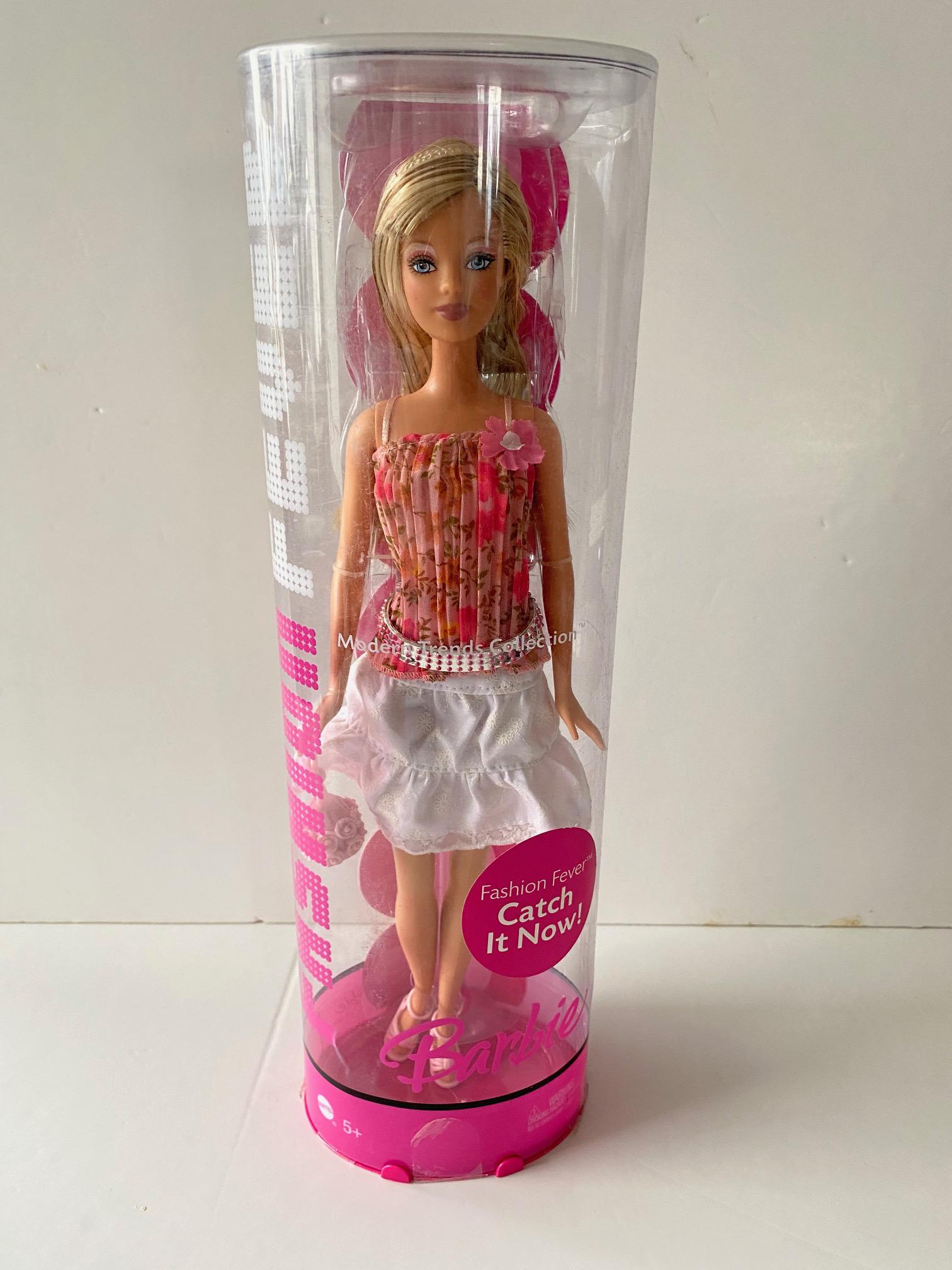 3 Fashion Fever Barbie Dolls 2004 A