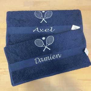 Toalla bordada con motivo de raqueta de tenis, idea de regalo personalizada, regalo deportivo para entrenador de club deportivo de equipo de tenis para cumpleaños