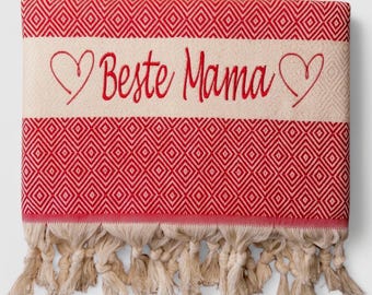 Personalized sauna towel with heart design, Mother's Day gift for Mom, embroidered towel with name, wellness spa gift idea, high-quality terry cloth