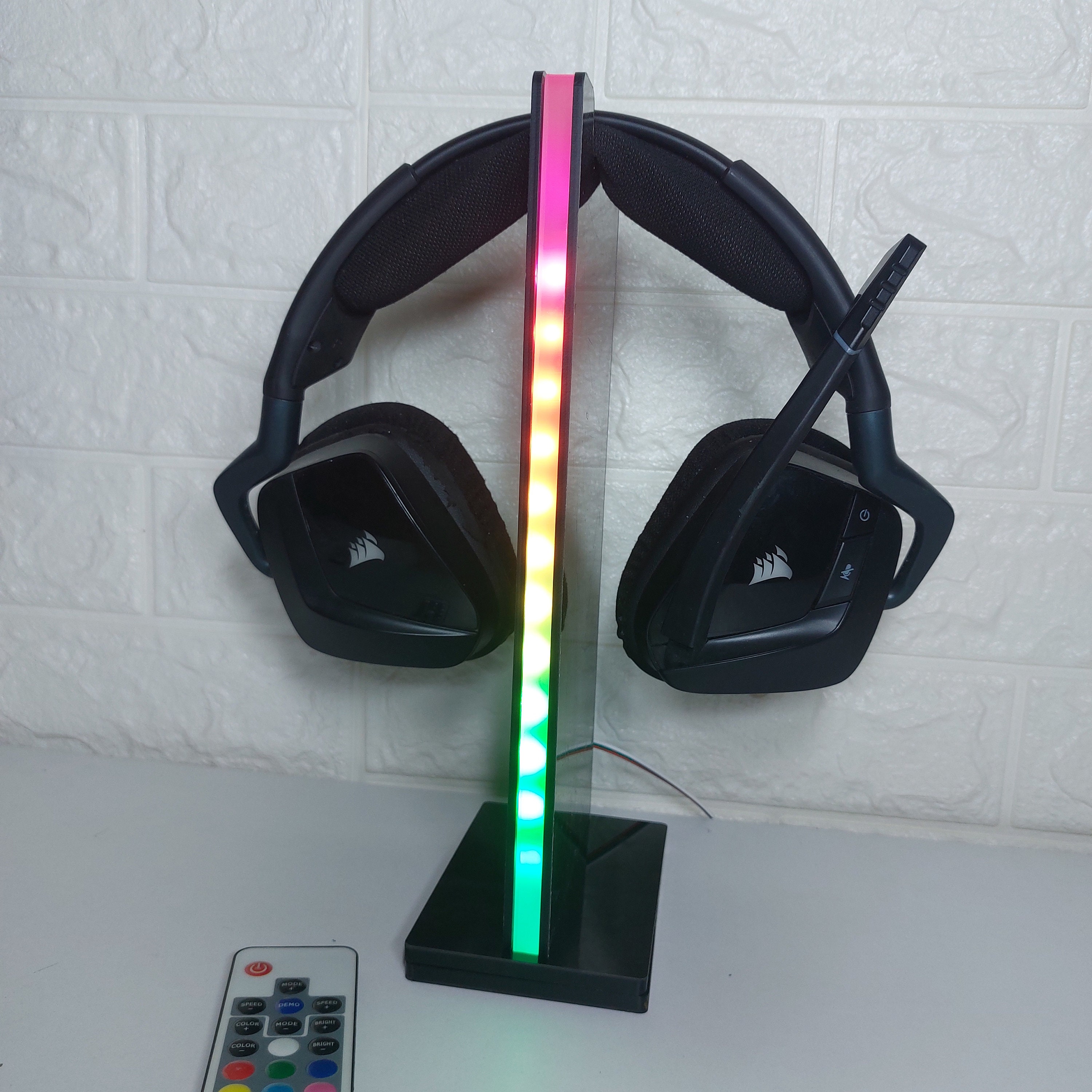 Acrylic RGB Lighted Headphone Stand, Gaming Headphone Stand, Pixel Led ...