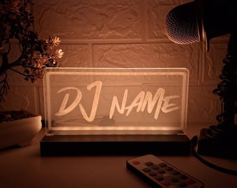 Benutzerdefinierte DJ Namensschild, personalisiertes Dj Geschenk, Dj Logo-Design, Dj Lichter, Musik Zeichen, Dj Raumdekoration, Dj Custom Neon Schild, Weihnachtsgeschenk