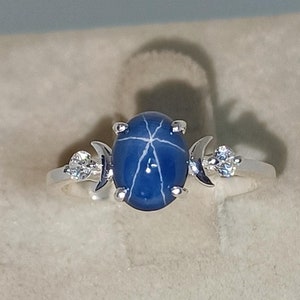 Moon Blue Star Sapphire Ring: 925 Sterling Silver Lindy Star Gemstone