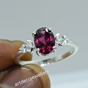 Rhodolith Granat Ring: Ovalschliff, Moissanit Diamanten, Sterling Silber