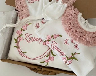 powder Lace embellished baby romper/ baby gift / name-specific baby set/ Baby girl outfit/butterfly embroidery