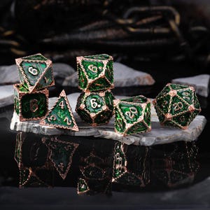 Dragon Dreams Kupfer Grün Metallwürfel Set | Kupfer Grün | 7 Teiliges Geschenk Set | Pathfinder, D&D, Tabletop Spiele