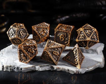 Conjunto de dados Dragon Dreams Copper Black Metal | Copper Black | Conjunto de presente de 7 peças | Pathfinder, DnD, jogos de mesa