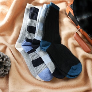 Warm and lightweight premium merino wool socks, gift bag - PACK X4 COOL