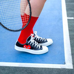 Bunte, einfarbige Socken aus Bio-Baumwolle, weich und atmungsaktiv – Geschenkidee und modisches Accessoire Bild 8