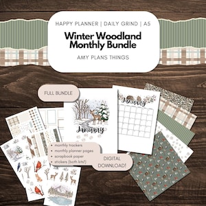 Op de afbeelding: Een digitale download Winter Woodland Monthly Bundle met een winterthema. De bundel bevat maandelijkse trackers, plannerpagina's, scrapbookpapier en stickers. De afbeelding toont een kalenderpagina voor januari met een hertenillustratie.
