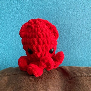 Small Squid Plushy