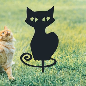 黒猫の金属製杭装飾、カールしたしっぽ付き、黒猫のシルエット、金属製ガーデンヤードアート、芝生装飾、ハロウィン用