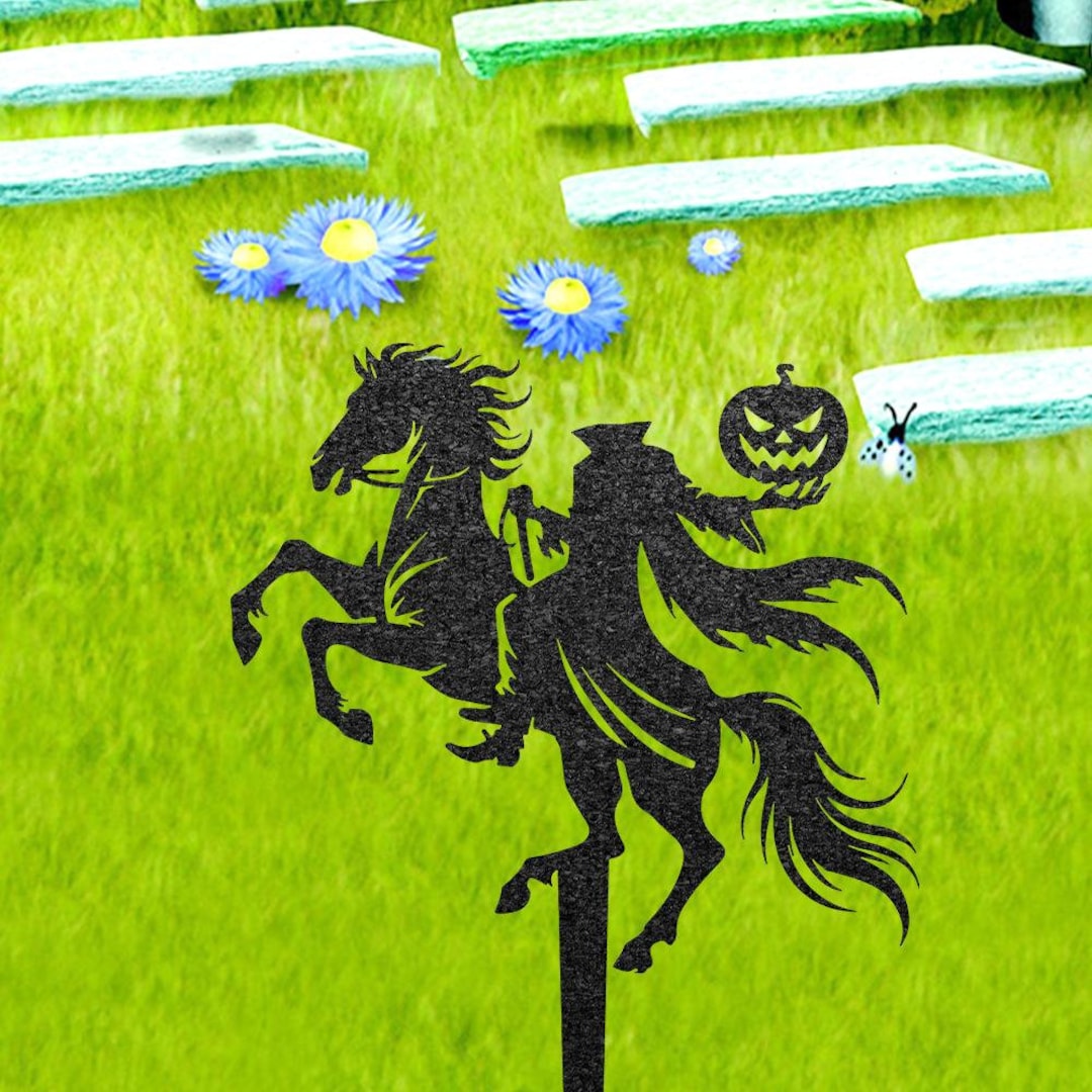 Headless Horseman Halloween Garden Art, Outdoor Halloween Metal Yard ...