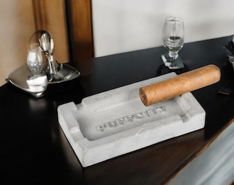Modern Concrete Cigar Ashtray – Windproof Patio Decor