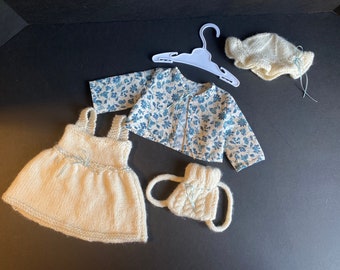 Bambola American Girl 18 in abito lavorato a mano - 4 pezzi
