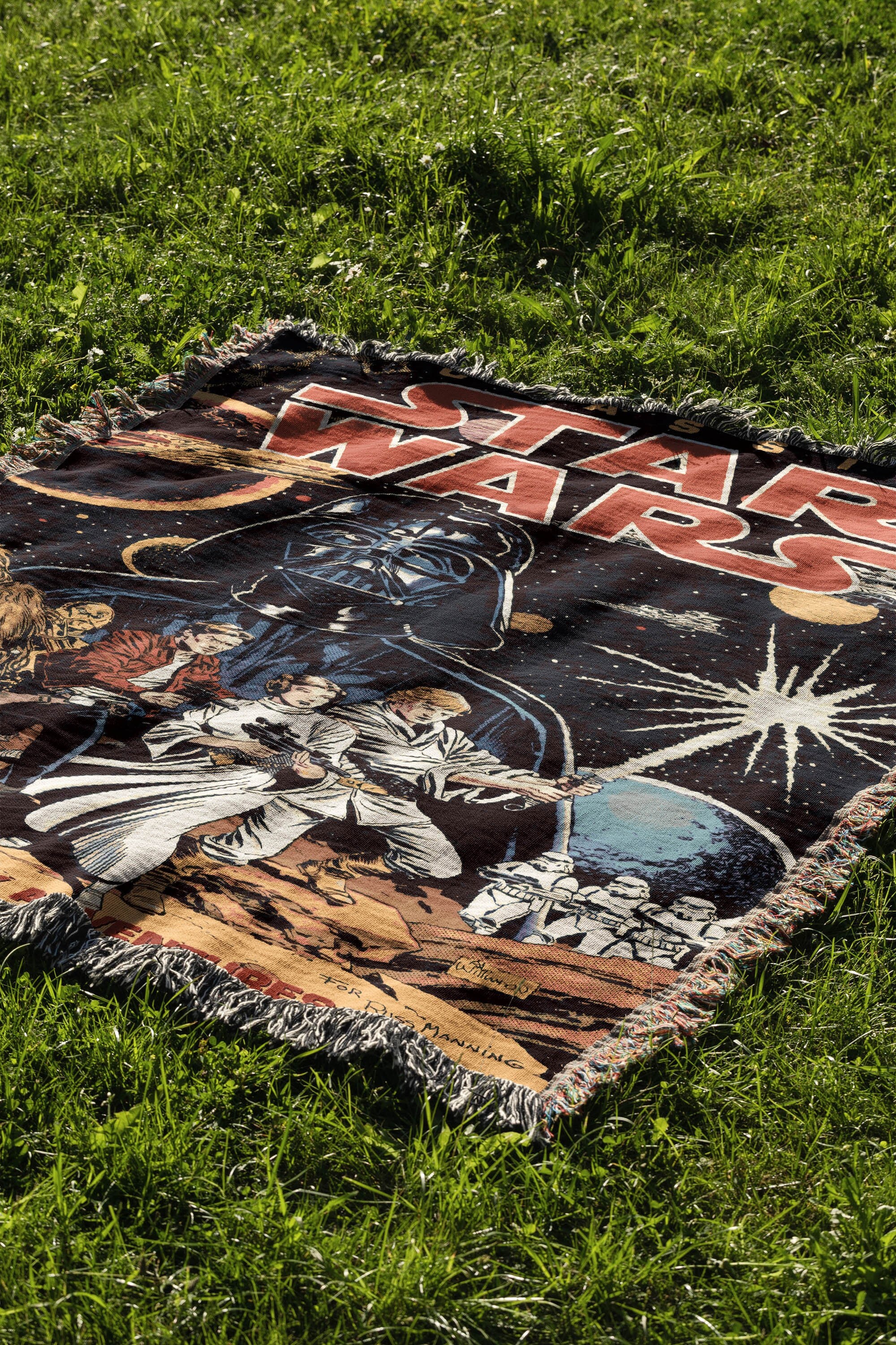 Star Wars El Noroeste Company Lucas Sith Lord Tapestry Throw, 48