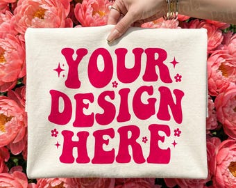 Maqueta de camiseta plegable natural Comfort Colors 1717 / Estilo de vida Peony Garden (Descarga digital)