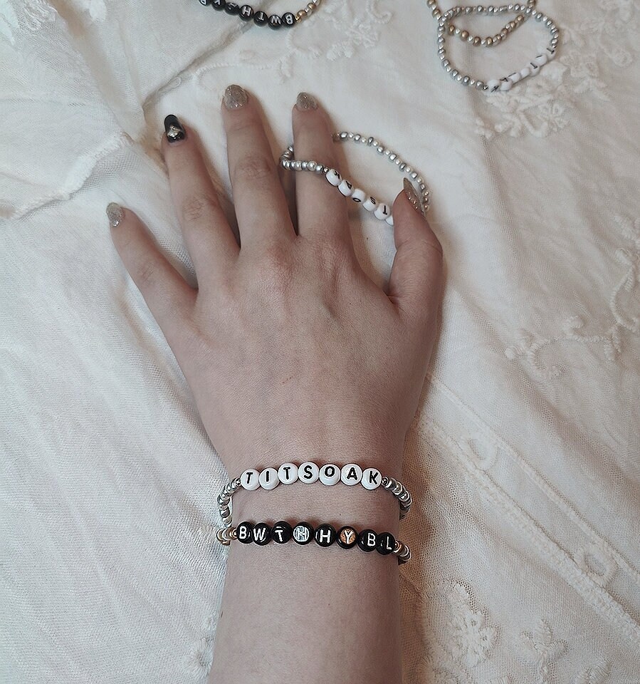 Twilight Friendship Bracelet Set for Ratties, Titsoak & Bwthhybl Beaded  Bracelets Bundle, Bead Jewelry for Team Jacod and Team Edward - Etsy