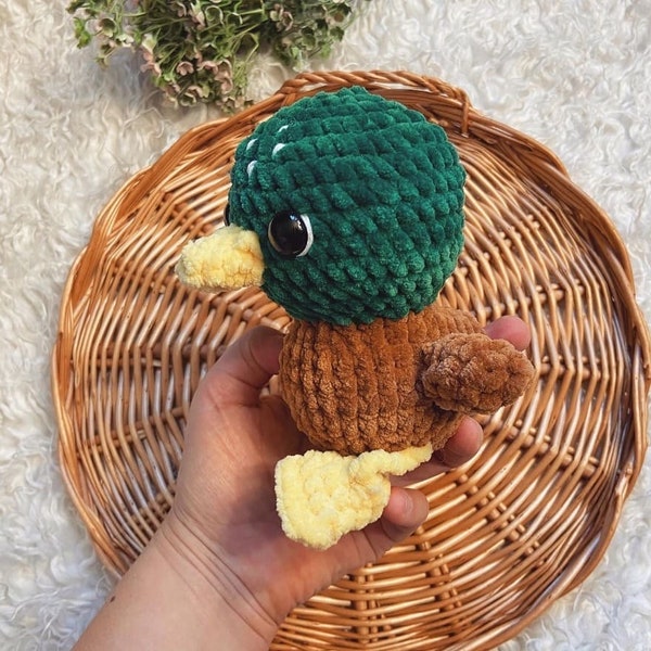 Crochet Mallard duck EASY pattern, Beginner friendly, low-sew amigurumi duck, crochet ducky plushie, quick simple amigurumi pattern. ENGLISH
