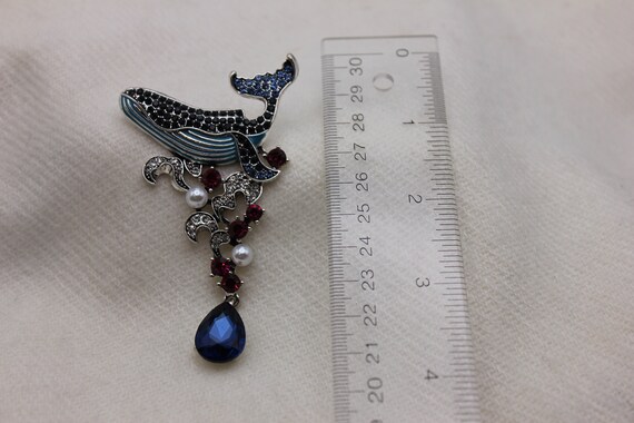 Jeweled Whale Brooch - image 7