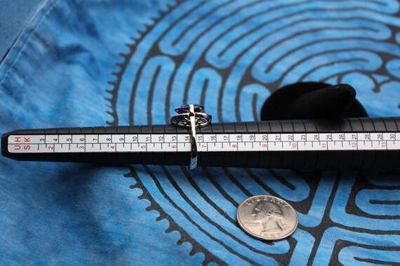 Faceted sterling silver amethyst dinner ring - image 9