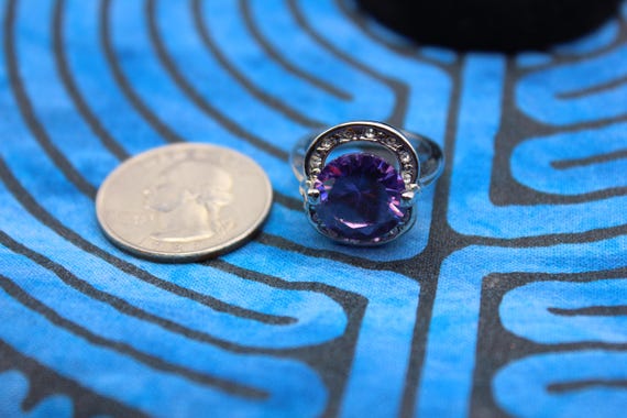 Faceted sterling silver amethyst dinner ring - image 2