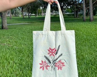 Handmade shopper Bag with an ear of wheat and a national ornament