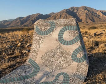 Artistic Snake Rug, Vintage Ornamental Beige Abstract Statement Carpet