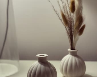 Round Mini Bud Vase | Jesmonite Vase | Home Accessories | Homeware | Bud Vase | Elegant and Aesthetic | Home | Home Gifts | Handmade