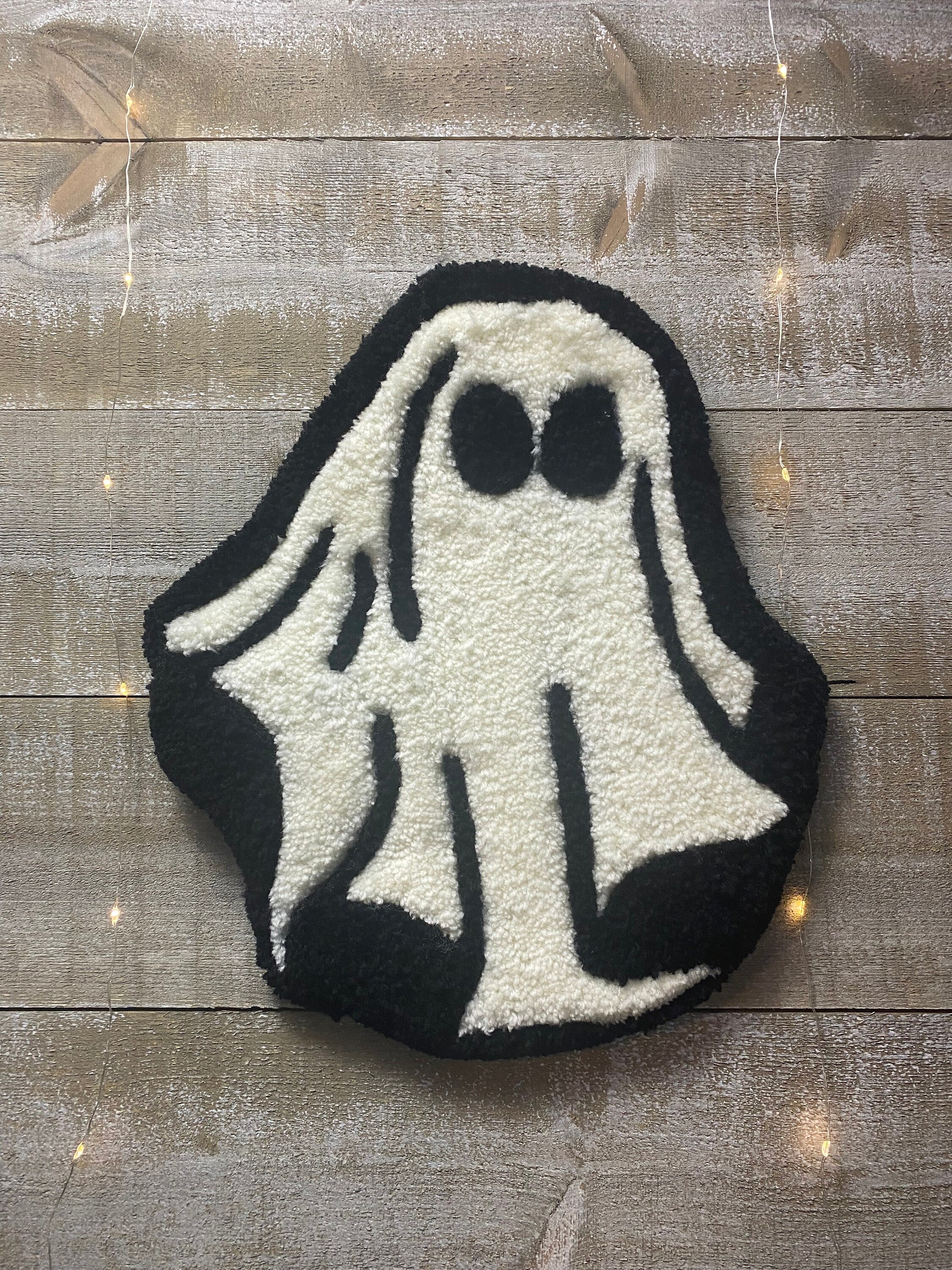 Ghost Rug Cute Cod Cute Tufted Ghost Rug and Wall Hanging - Etsy