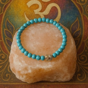 Türkis Perlen Silber Buddha Charme Stretch elastisches Armband für Frau Boho