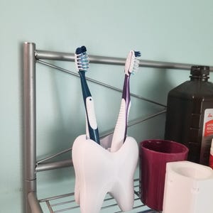 3D Printed toothbrush holder