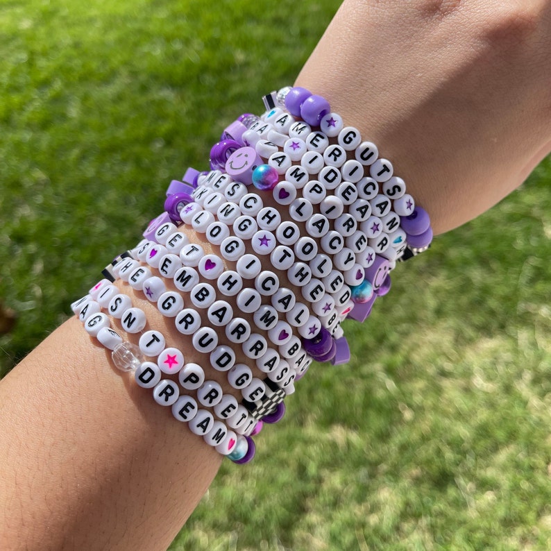 5 RANDOM Friendship Bracelets GUTS Inspired - Etsy