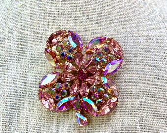 1950’s　pink×aurora glass Clover brooch 1950s Kramer 4-leaf Clover Pink Aurora Borealis Rhinestone