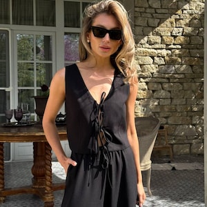Leinen Zweiteiler Set: Weste mit Bindebändern & Hose mit weitem Bein - Minimalist Loungewear