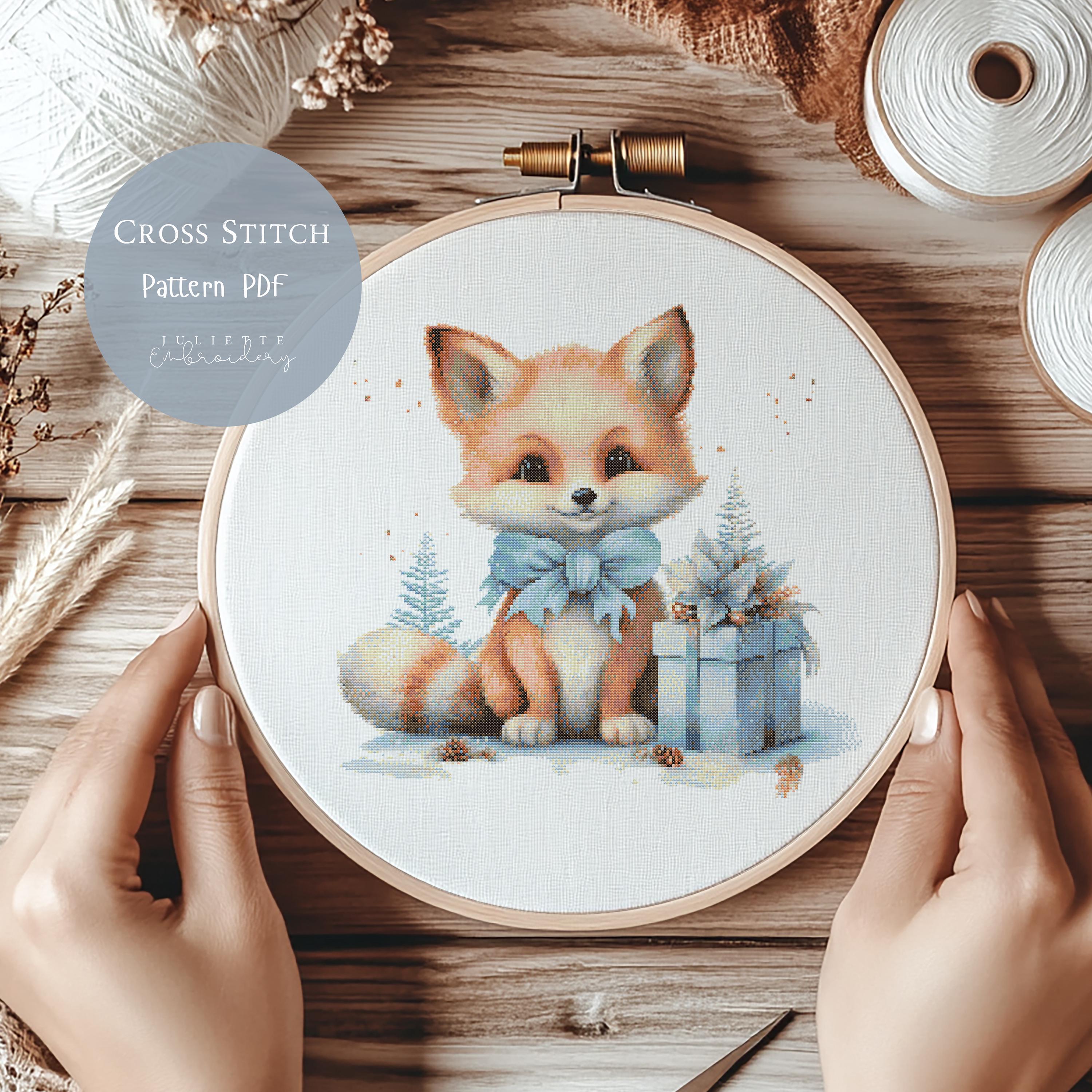 キツネページ かわいいキツネのクロスステッチパターン | 森の刺繍デザイン