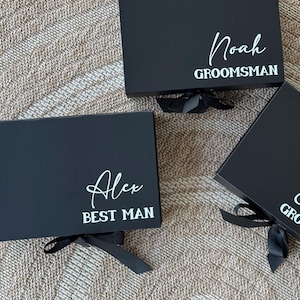 Magnetic Groomsmen Gift Box: Empty Wedding Proposal Box