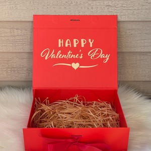 Valentine’s Day gift box, Happy Valentines Day, Personified gift box, Personalized Valentines Love Box, Be Mine Valentine, empty gift box