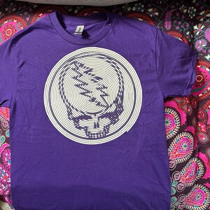 Spiral/Vinyl Steal your face t-shirt
