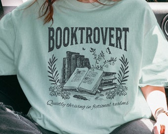 Booktrovert Shirt Bookish Shirt for Women Vintage Reading Shirt Gift for Book Lovers Bookworm Shirt Bookish Gift Librarian Book Shirt