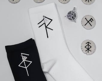 HEALTH & ENERGY Rune Socks Embellished With Triquetra Charms 2 Pk