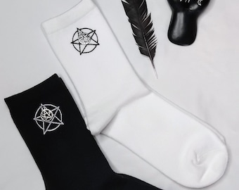 PENTAGRAM Socks Embellished With Pentagram Charms 2Pk