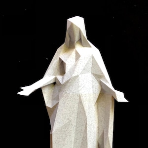 Low Poly, Geometric, Modern Christus Statue