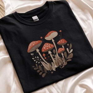 Pilze Ästhetik Shirt | Vintage Pilz Grafik T-Shirt, Von der Natur inspirierte Mykologie Kunst, Cottagecore Forager Geschenk, T-Shirt Fprint 156