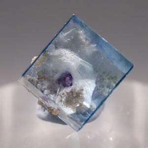 ヤオガンシアン蛍石入りクォーツ