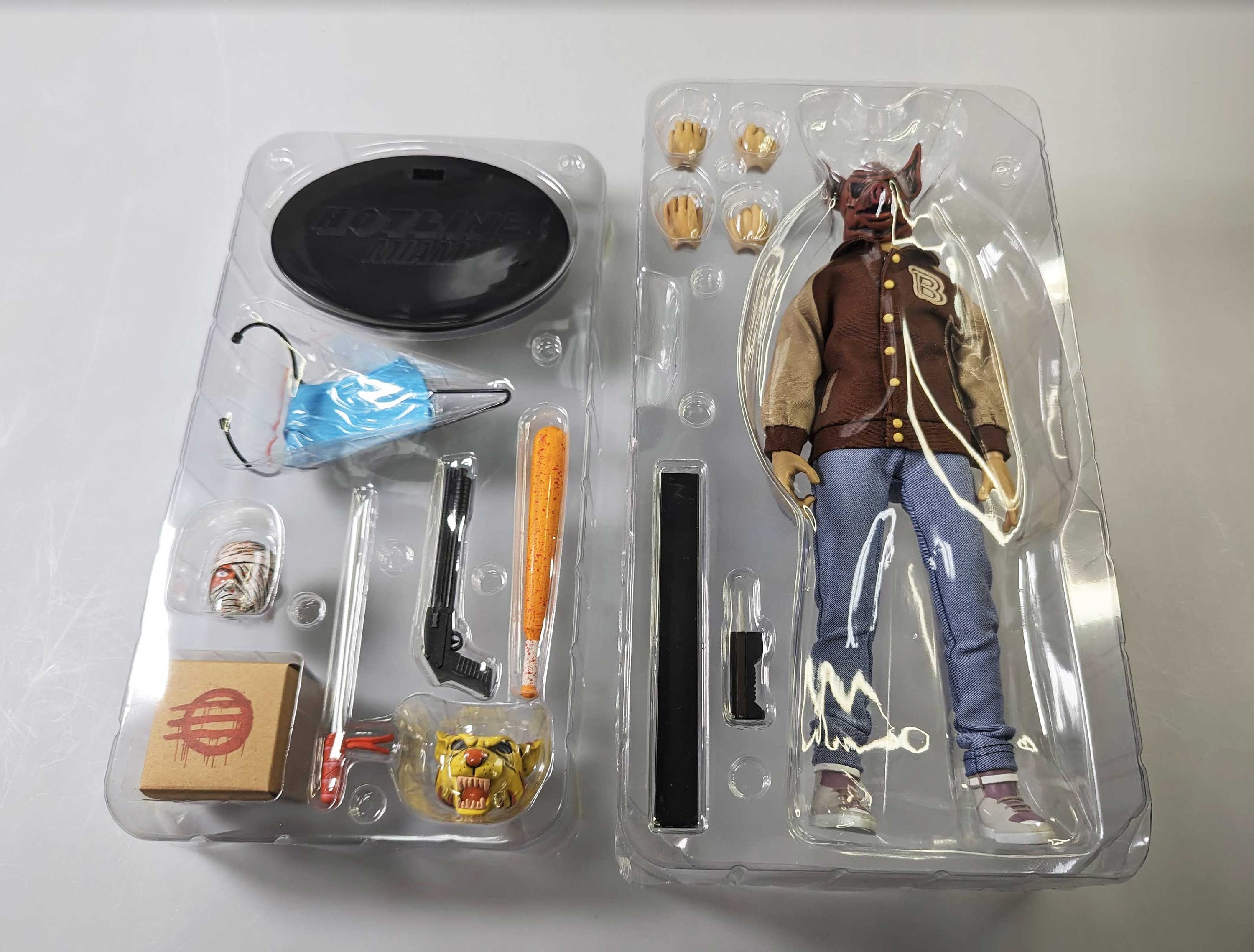 Erick Scarecrow x Devolver Digitalによる「ホットライン・マイアミ