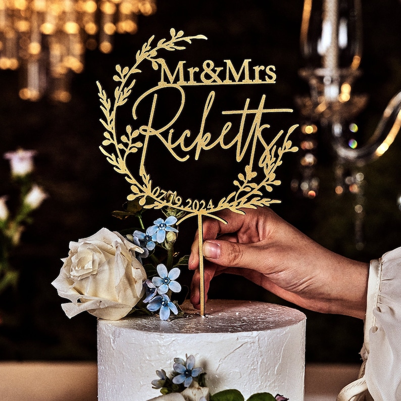 Custom Mr Mrs cake topper, Gold Cake topper for Wedding, Personalized cake topper, Rustic wedding cake topper, Anniversary Cake toppers. Gold