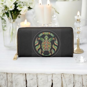 Cartera de tortuga negra con cremallera para mujer con diseño de mandala con orejas rojas. Cartera de mano de piel vegana para amantes de la naturaleza. Regalo ideal para amantes de las tortugas.